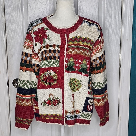 Vintage Festive Holiday Women's Sweater - Picture 13 of 16